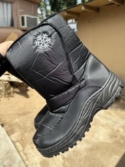 snow boots