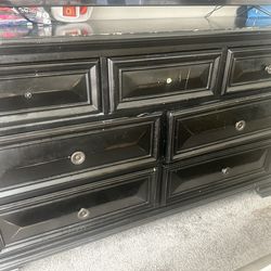 Dresser and night stand for sale