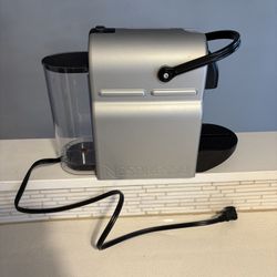 Nespresso Inissia D40