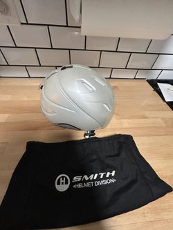 Women’s Ski Helmet 