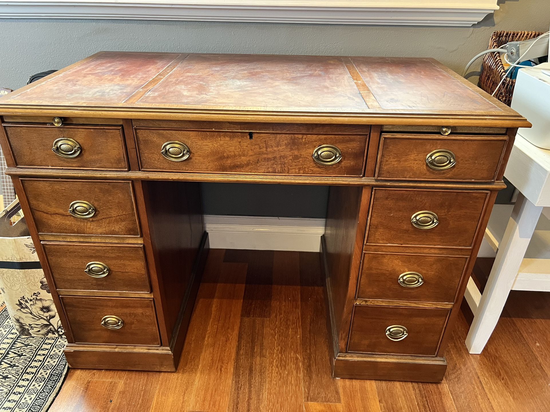 Very Nice Vintage Desk