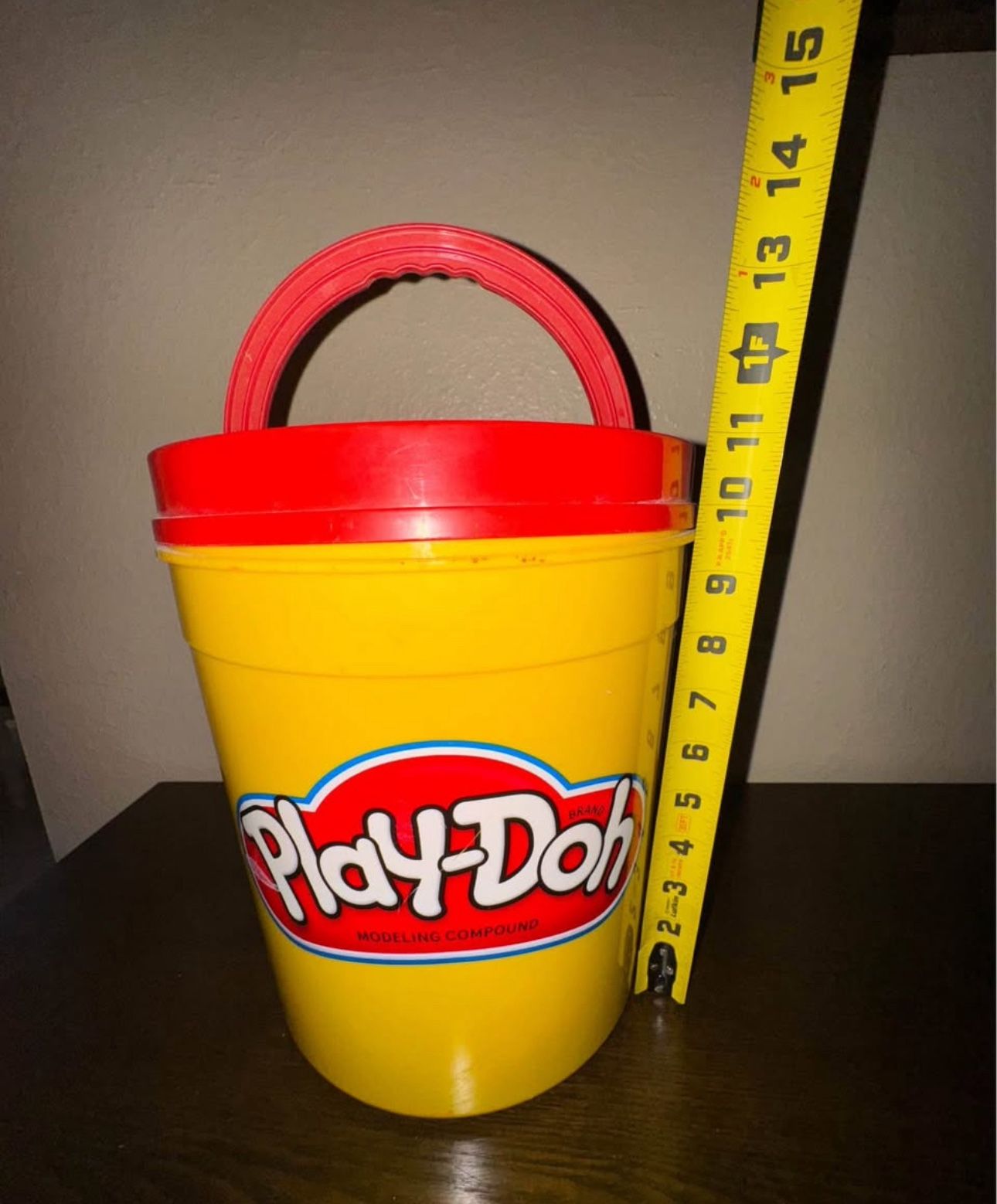 Play-Doh Storage bucket with molds & cutters
