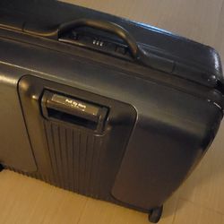 SAMSONITE Hard Shell Premium Suitcase