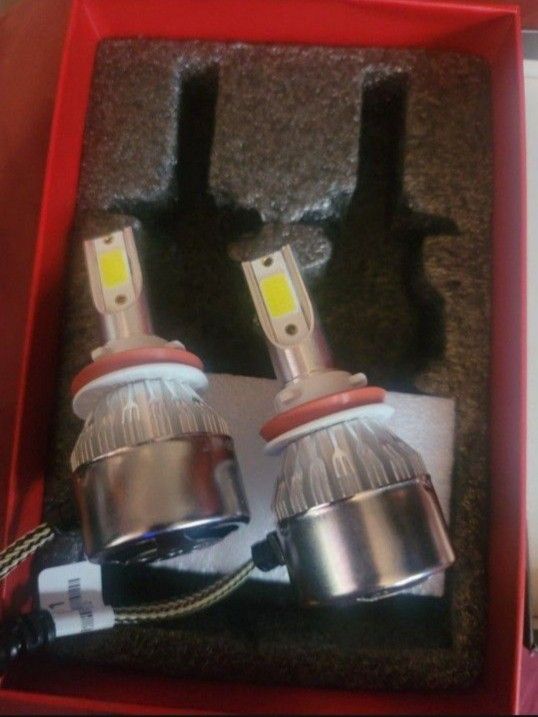 Auto Lighting For Different Type Of Vehicles LED Lights With Built In Fan. Bright Clear White Light.