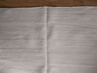 New white patio rug 5x7 ft.