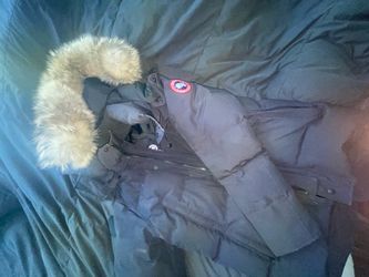 Canadian Goose Coat Size S