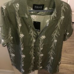 Men’s dress shirt/olive green/ size M/ brand new
