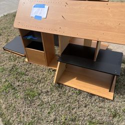 Free Oak Corner Computer Hutch