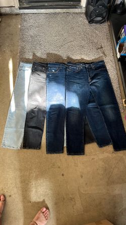 Women’s Levi Jeans
