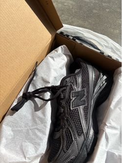 new balance 740
