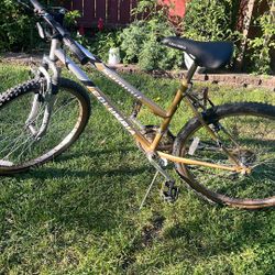 Nice Bike Columbia Summit 18 Speeds 