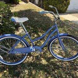 24” Huffy Beach Cruiser Bike In Great Shape 