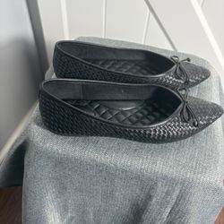 Birdies Goldfinch Black Leather Slip On Ballet Flats Woven Bow tie Size 8.5 Women’s 