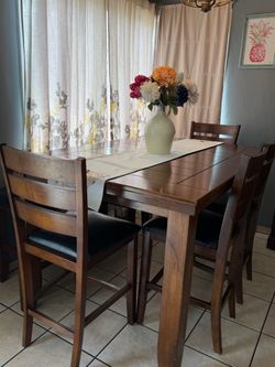 Comedor Alto de Madera 100%