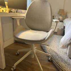 Modern Ergonomic Office Chair – Adjustable Height, Light Grey Fabric