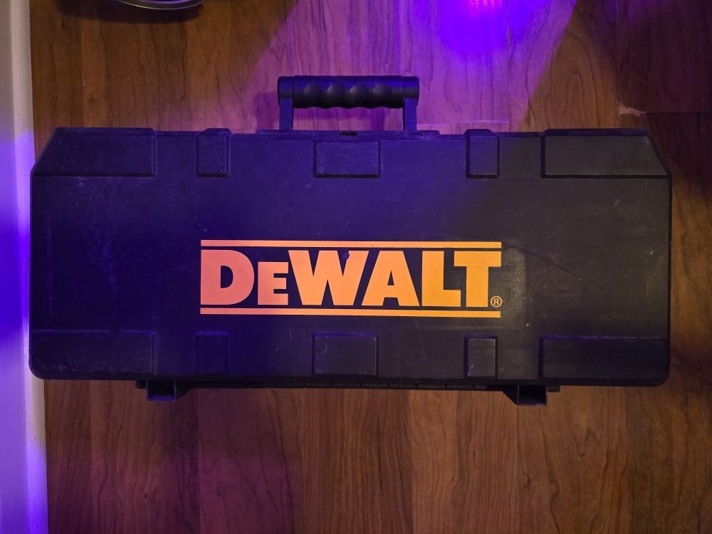 DeWalt Reciprocating Saw
