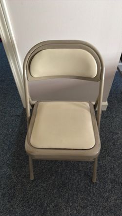 65 Folding Metal Chairs