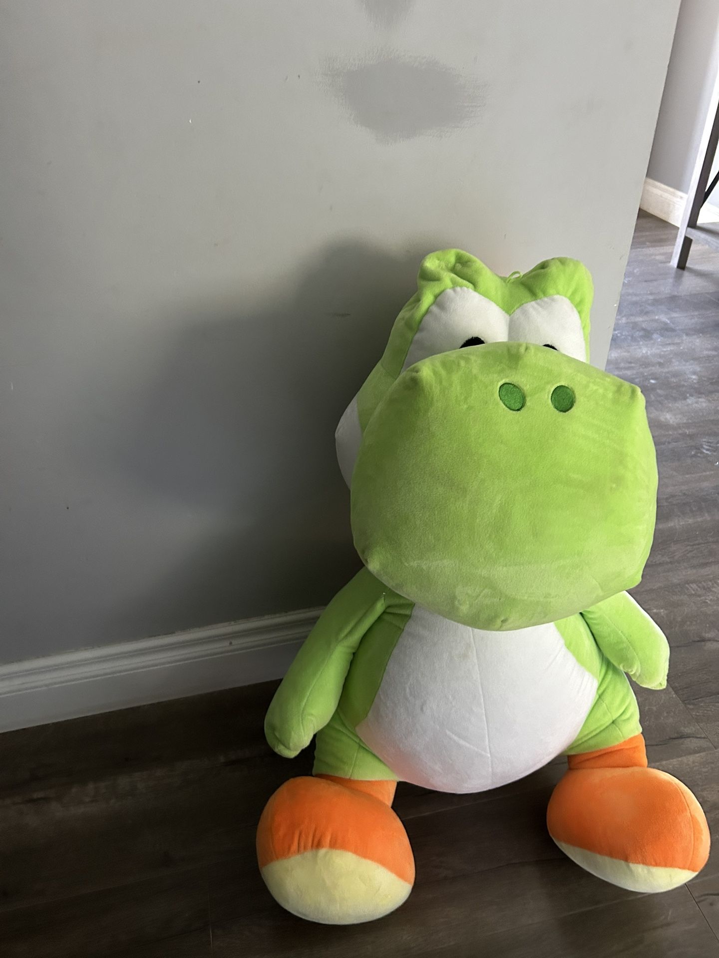 Giant yoshi