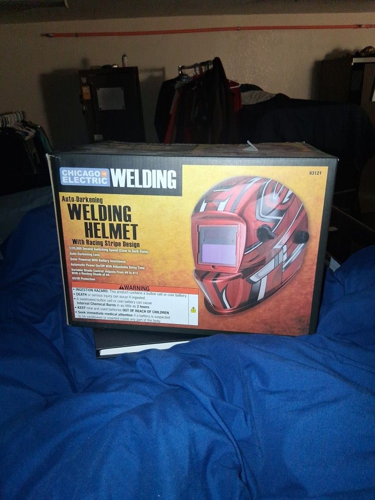 Brand New Auto-Darkening Welding Helmet