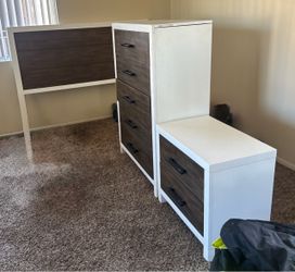 Headboard/nightstand/chest