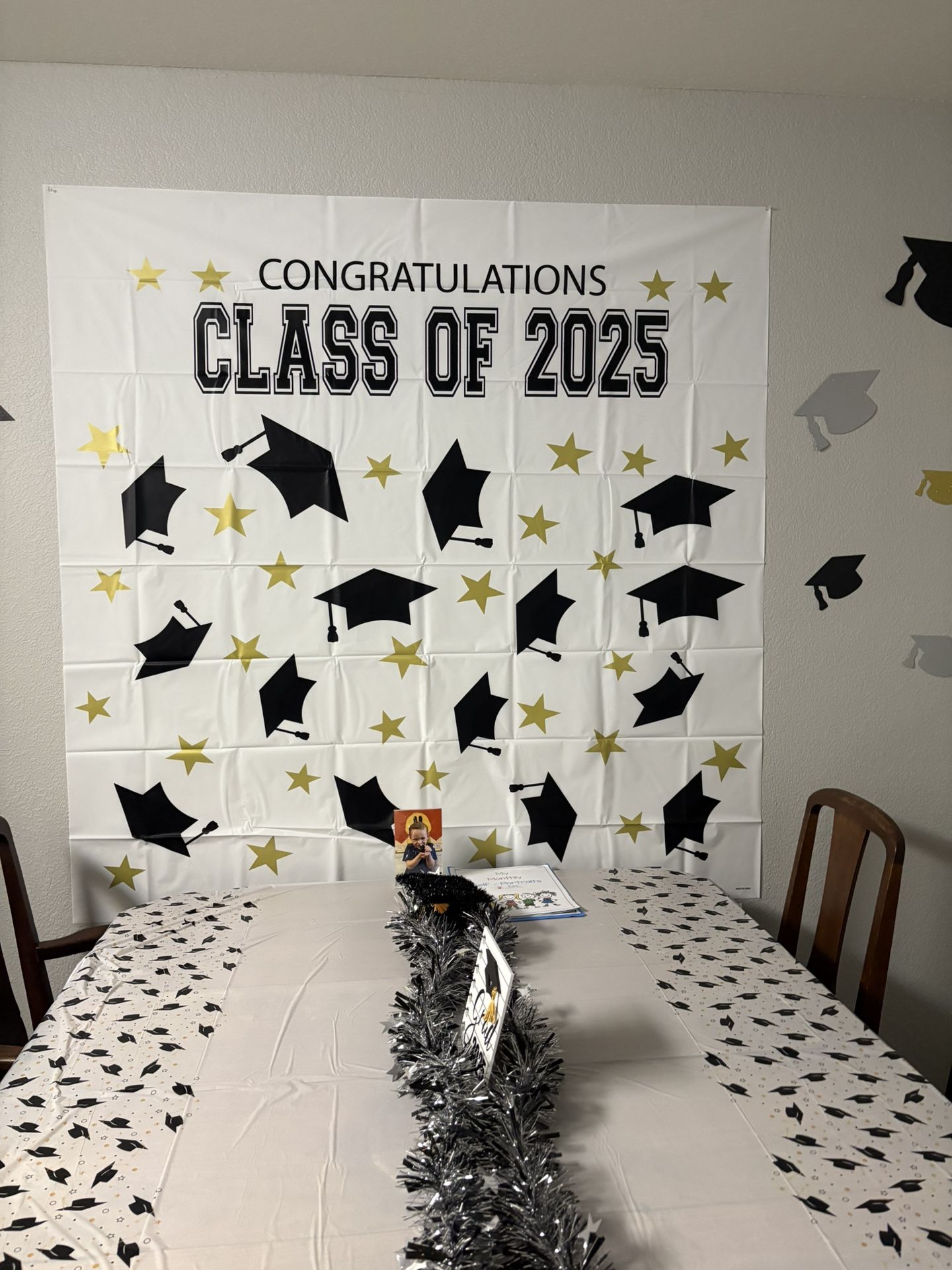 Free!! Small Congratulations Grad Decor