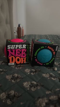 Super NeeDoh