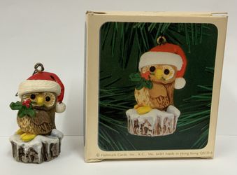 Hallmark Keepsake Christmas Ornament Owl Wearing Santa Hat 1980 With Box