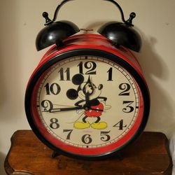 1990's Mickey Mouse Clock