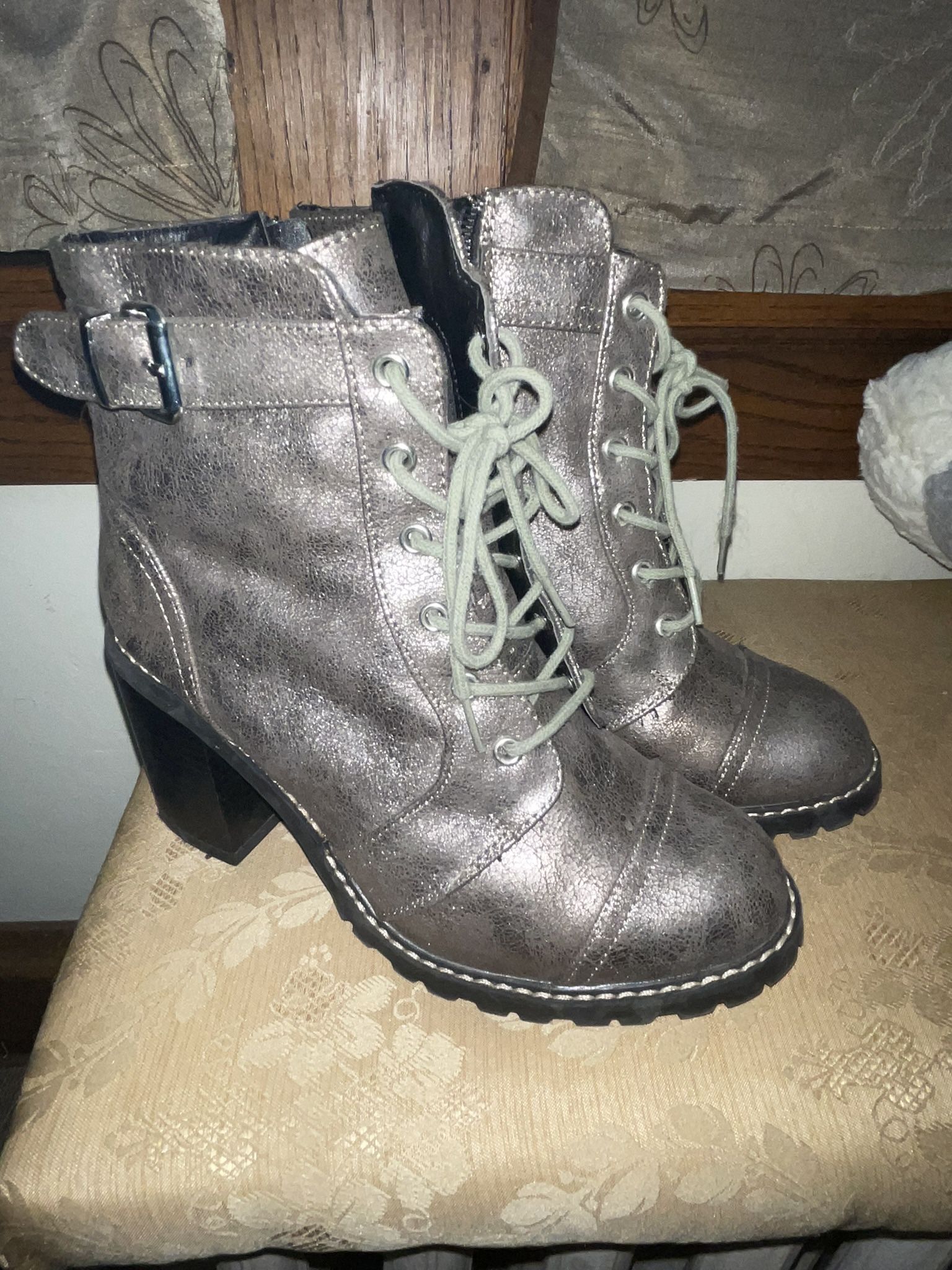 Womens 7.5 Boots, Metallic Pewter color. 3” Heel. Zipper on sides excellent condition