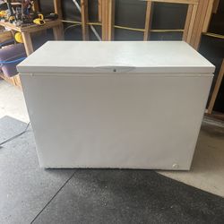 Frigidaire Freezer