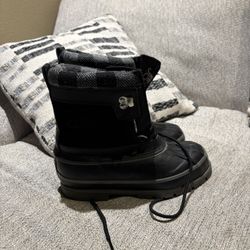 Boys Snow Boots Size 3y