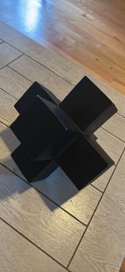 Home decor accent piece