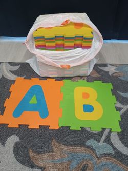 Kids floor mat