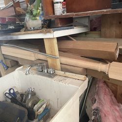 About 20 Brand New Knell Post For Stairs