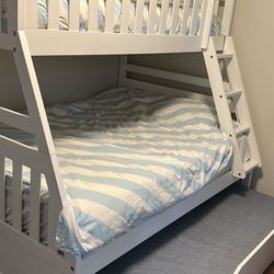 Twin over Full Bunk Bed + Trundle