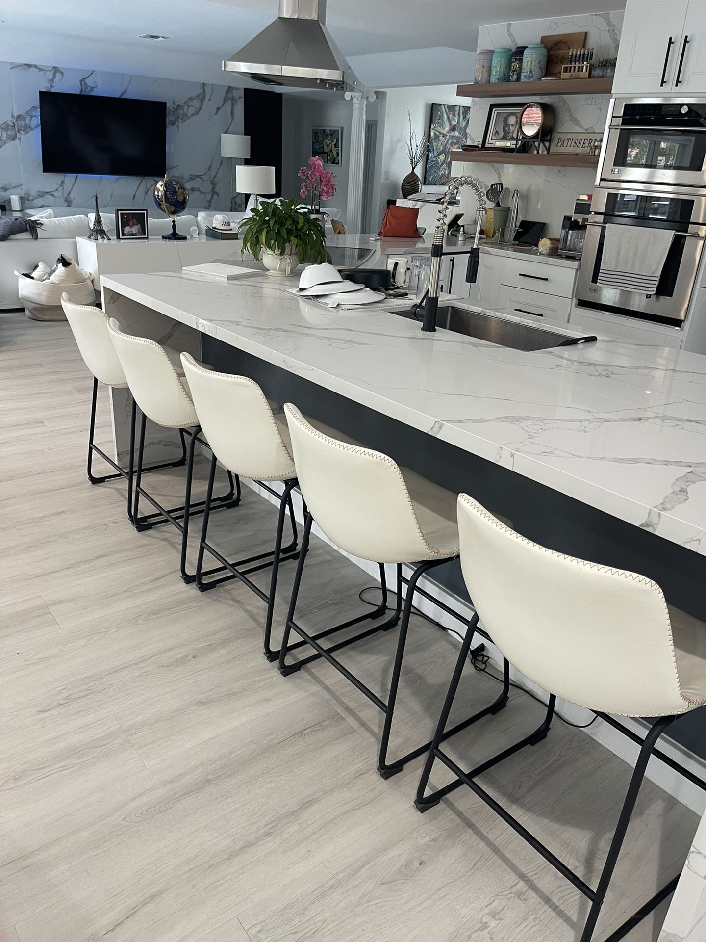 PER CHAIR (6) Made In USA PU leather COUNTER stools- Perfect Condition