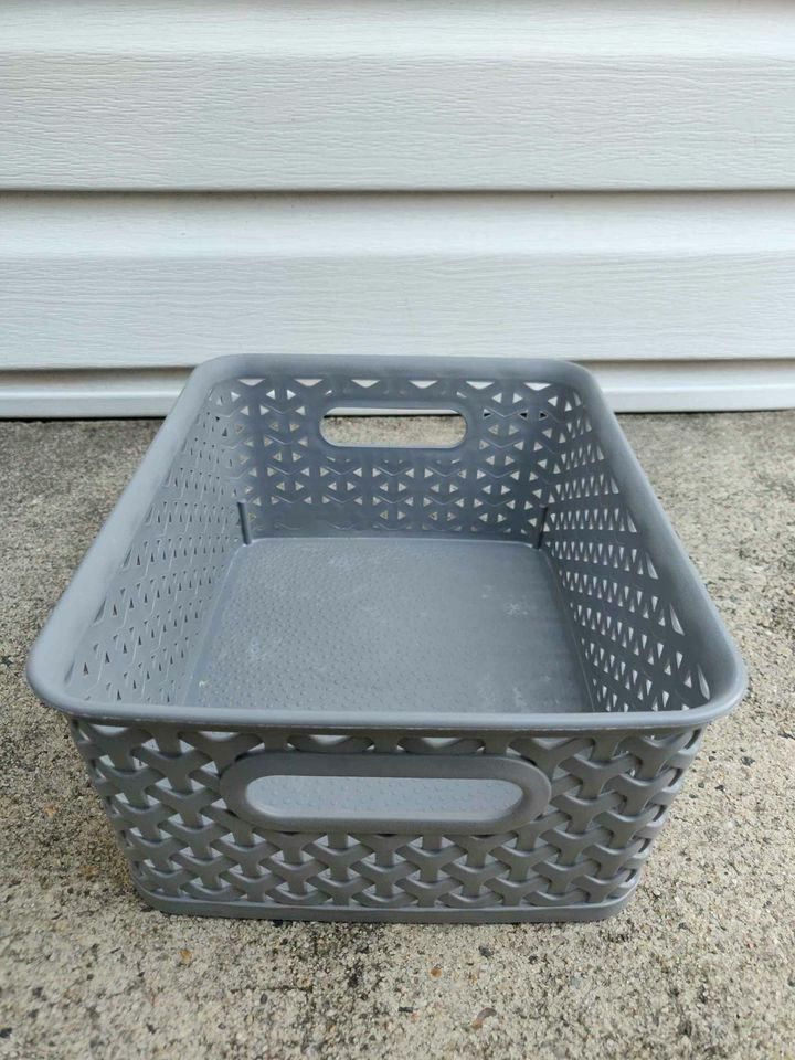 7.5" X 10" Gray Woven Basket Plastic Room Essentials Organizer Bin Weave Grey Container Home Decor 
