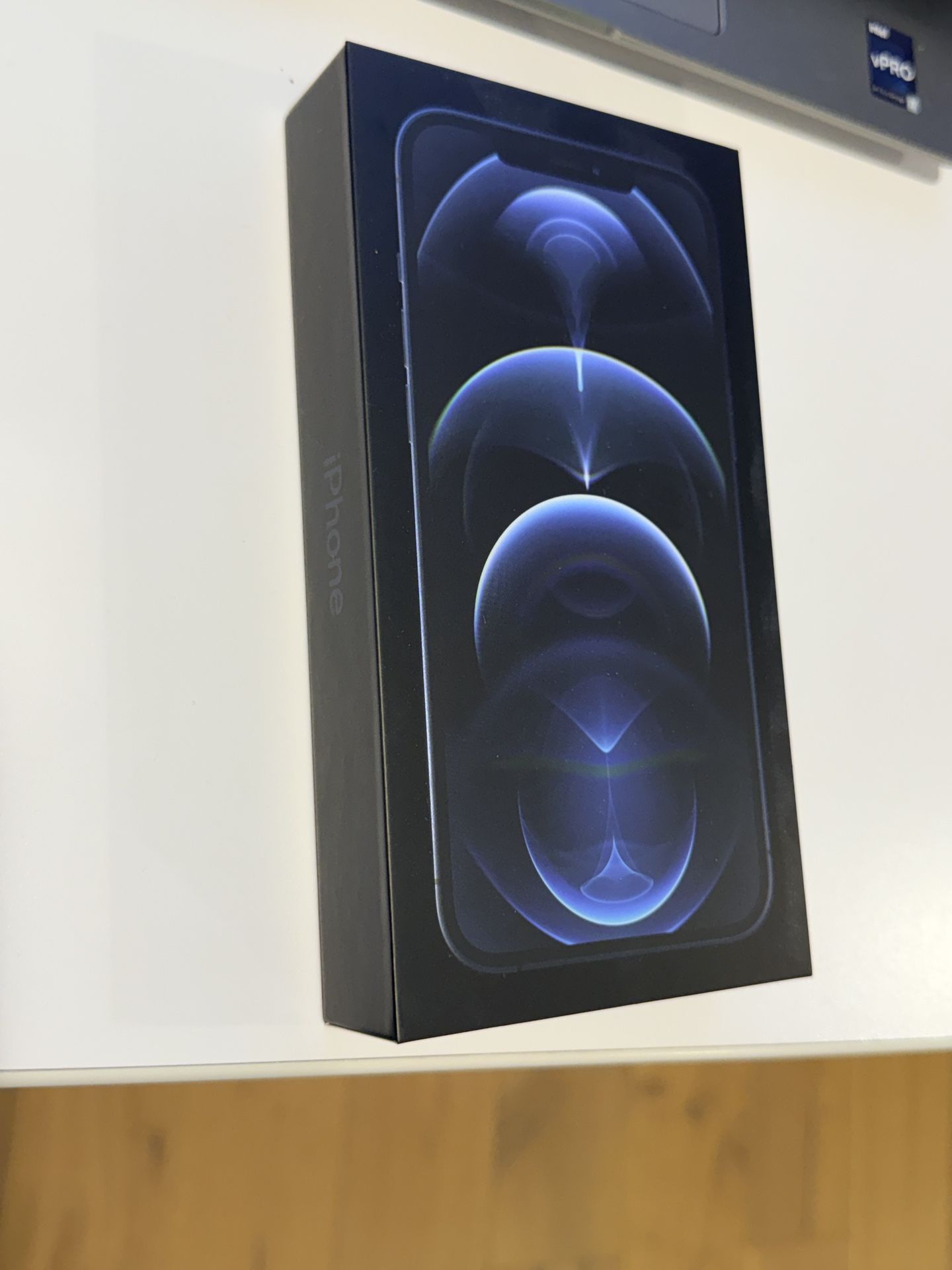 iPhone 12 Pro Max - Fully Unlocked - 256 GB