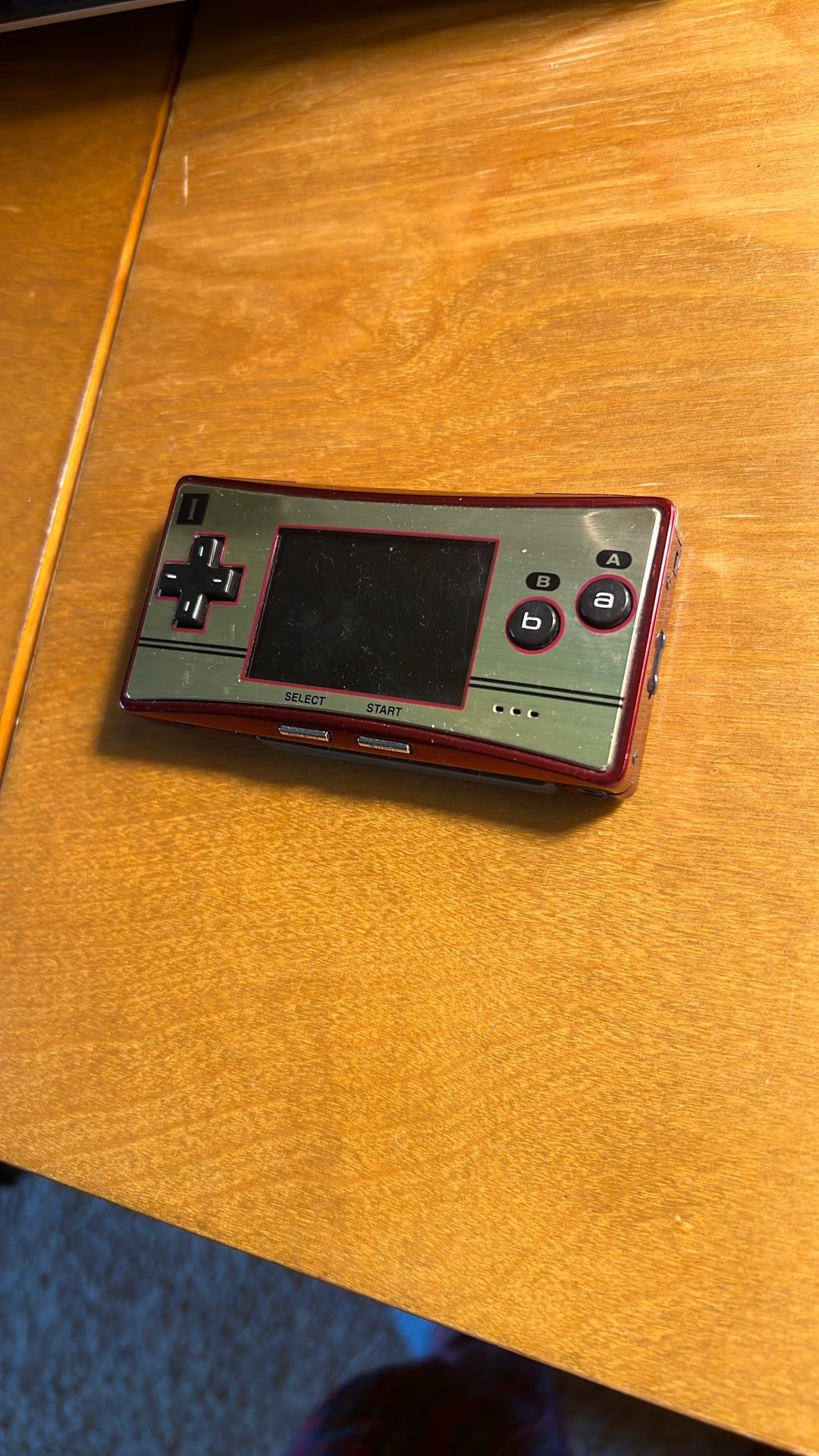 Gameboy Micro - Famicom edition
