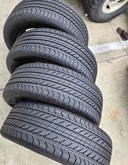 235 55 18 Continental tires Con 80% de Vida Las 4
