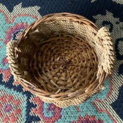 Vintage Basket 