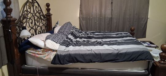 Queen size bed frame with mattress