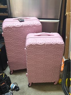 Hello kitty pink luggage set