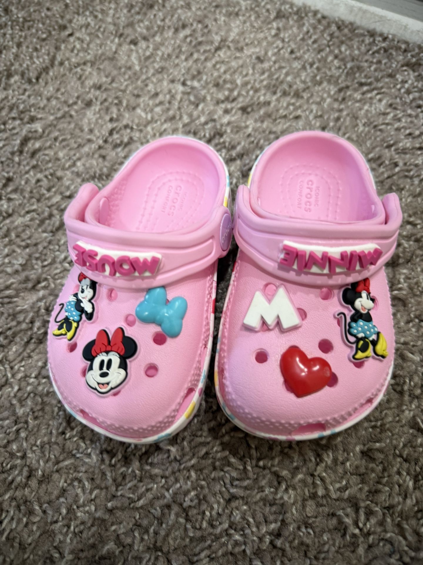 Minnie Mouse Crocs