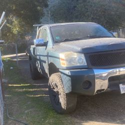2004 Nissan Titan