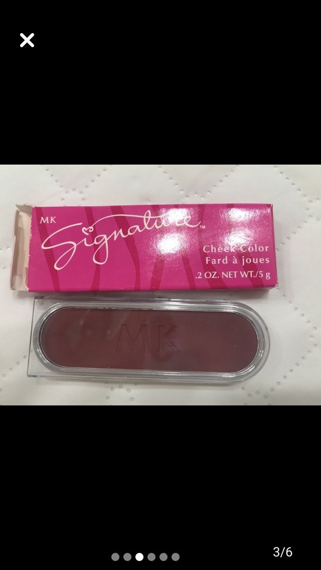 Mary Kay cranberry bold blush
