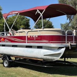 Pontoon Boat 