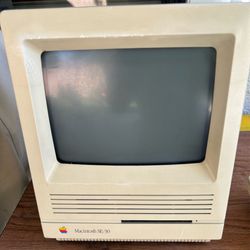 Working: 1Mac SE- 2 SE/30 computer bundle w/ accessories