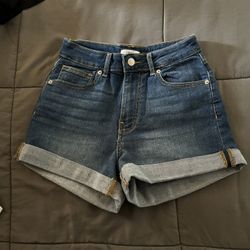 NEW Forever 21 High-Waisted Denim Shorts – Cuffed – Size 24