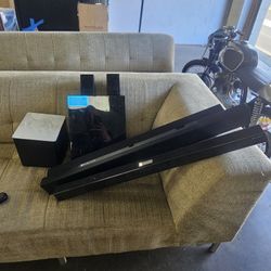 Samsung Sound Bar Lot As Is . 